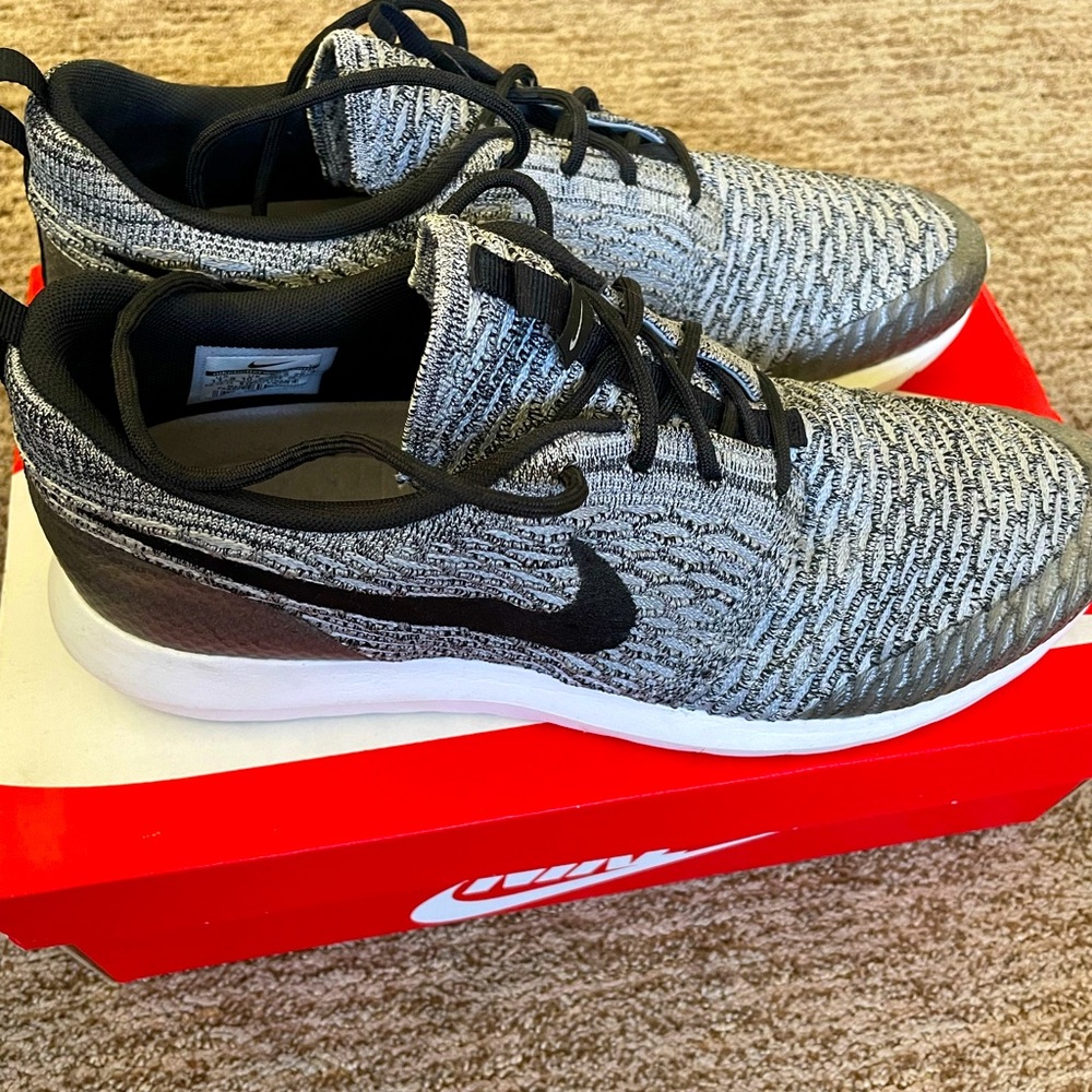 Nike Roshe NM Flynit Special Edition